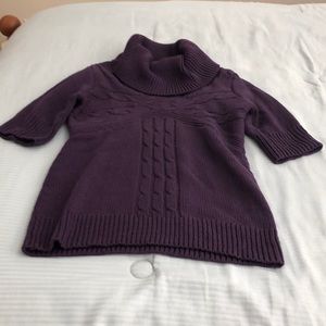 Short sleeve sweater